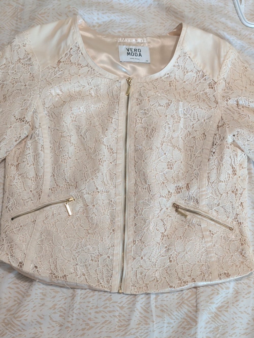 Vero Moda Cream Lace Zip Jacket with Gold Hardware